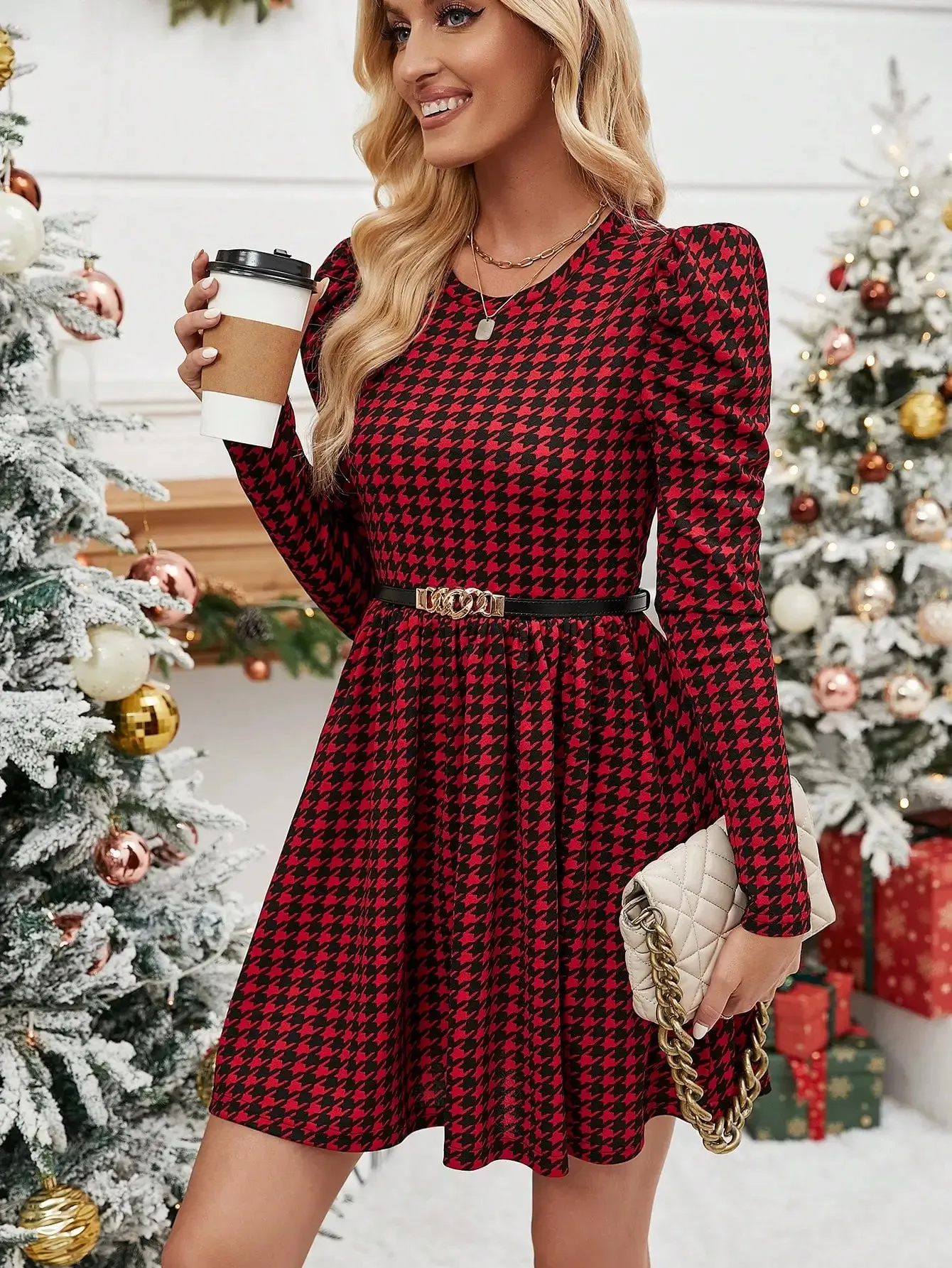 Fashionable Women's Dress With Long Sleeves, Slim Fit, Small Round Neck, Elegant Red and Black