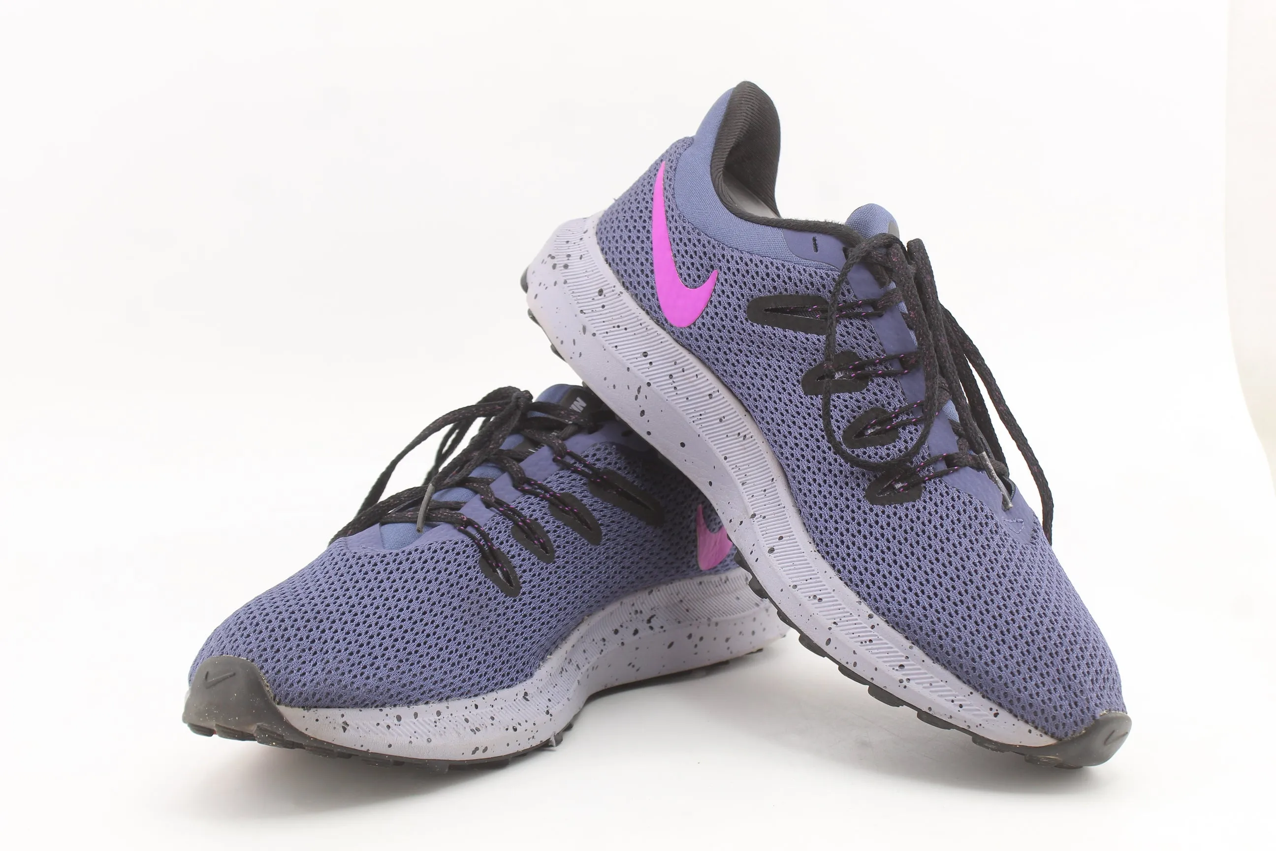 Nike Quest 2 SE