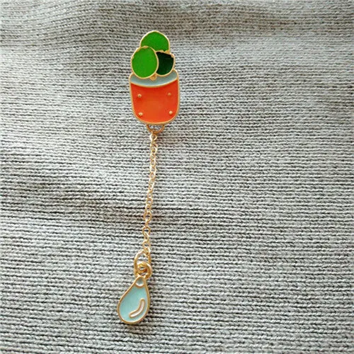 The new fashion Lovely green cactus Bonsai plants Enamel girl brooch free shipping new drip pin badge  clothes pins wholesale