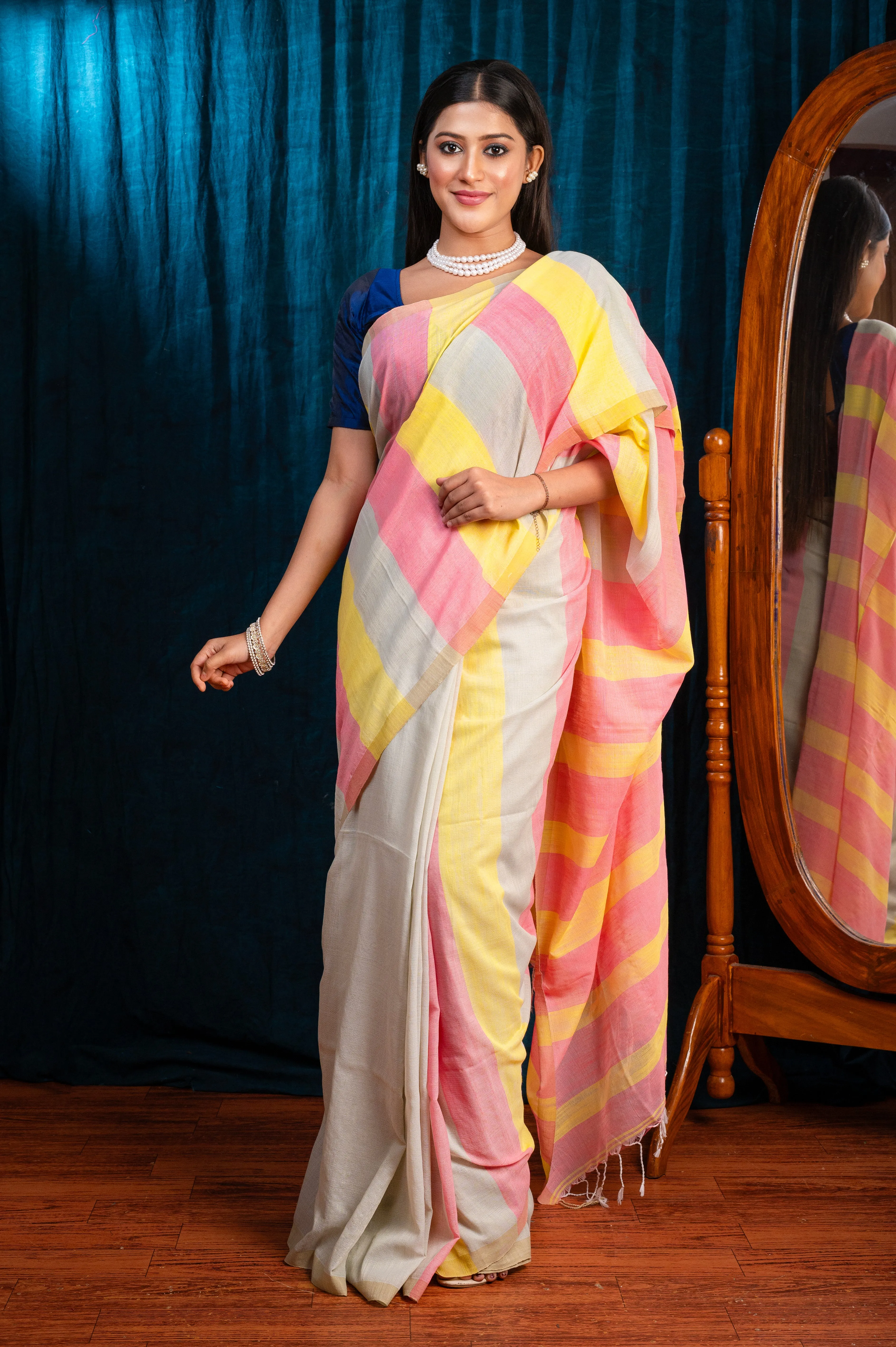 Women Multicolor Handloom Cotton Saree