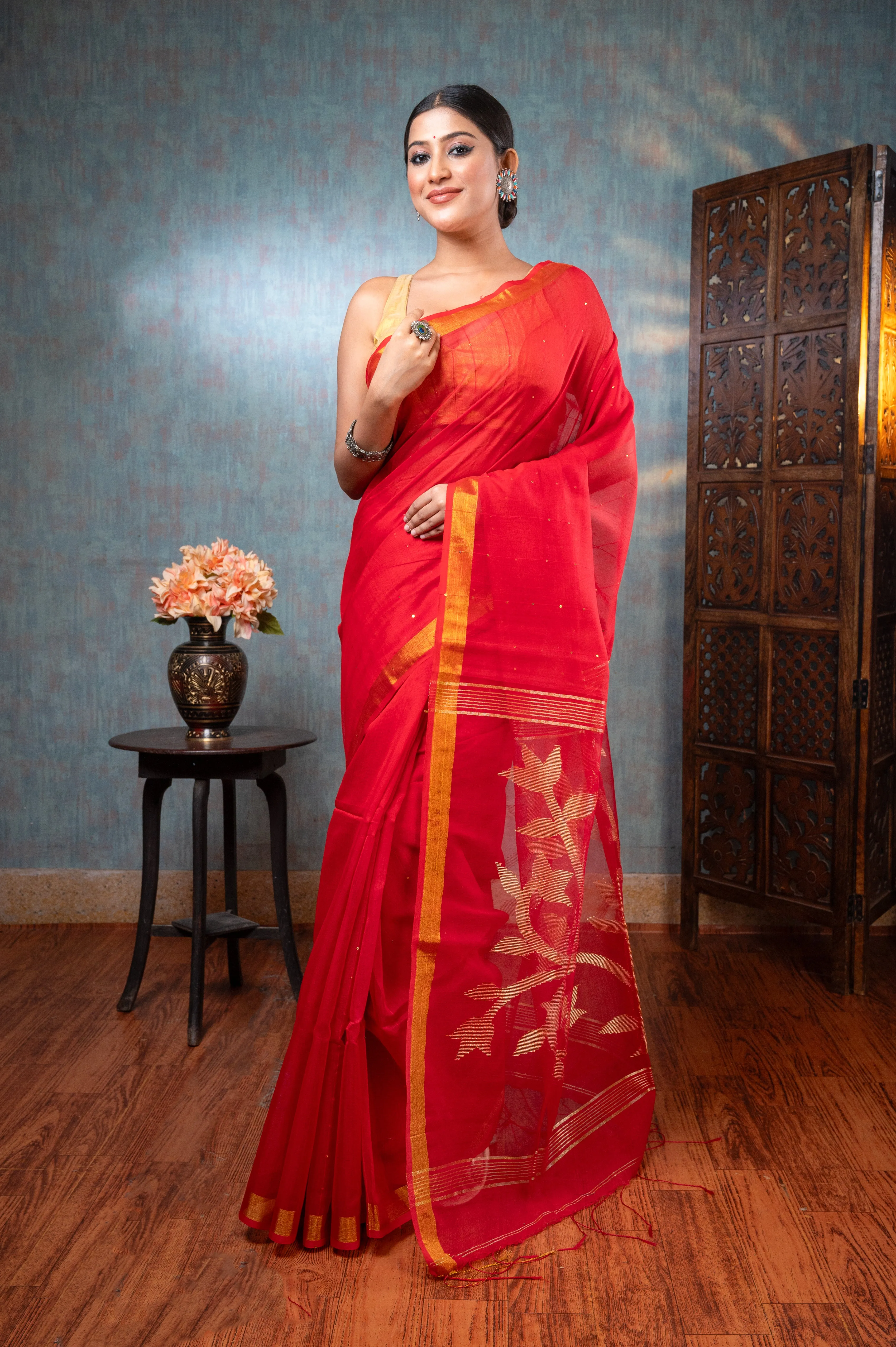 Women Red Pure Matka Muslin Saree With Golden Floral Motifs